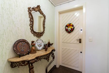 Apartamento à venda com 204m², 4 quartos e 4 vagas Apartamento à venda com 204m², 4 quartos e 4 vagasHall do Elevador