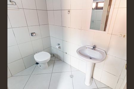 Casa à venda com 95m², 2 quartos e 1 vaga Casa à venda com 95m², 2 quartos e 1 vagaBanheiro