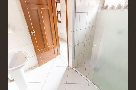 Casa à venda com 95m², 2 quartos e 1 vaga Casa à venda com 95m², 2 quartos e 1 vagaBanheiro