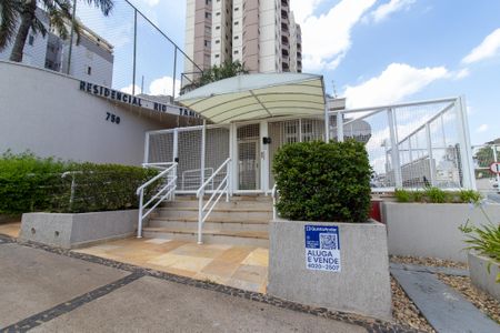 Apartamento à venda com 78m², 3 quartos e 2 vagasFachada