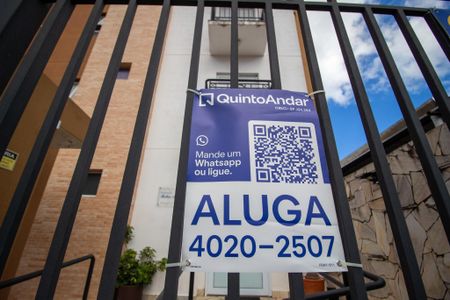 Apartamento para alugar com 57m², 2 quartos e 1 vaga Apartamento para alugar com 57m², 2 quartos e 1 vagaFachada