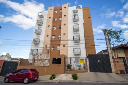 Apartamento para alugar com 57m², 2 quartos e 1 vaga Apartamento para alugar com 57m², 2 quartos e 1 vagaFachada