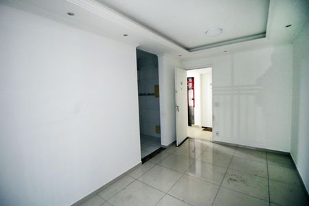 Apartamento para alugar com 65m², 2 quartos e 1 vagaSala