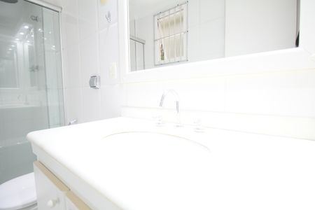 Apartamento para alugar com 110m², 2 quartos e 2 vagasBanheiro 1