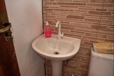 Casa para alugar com 180m², 2 quartos e 1 vagaBanheiro da churrasqueira