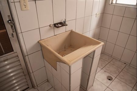 Casa para alugar com 180m², 2 quartos e 1 vagaÁrea de Serviço