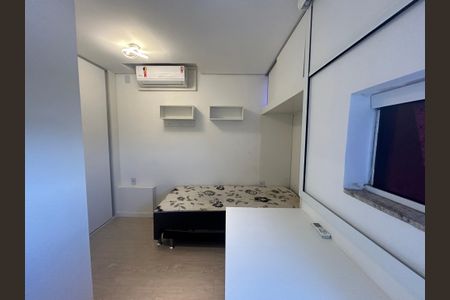 Apartamento para alugar com 140m², 4 quartos e 2 vagasQuarto