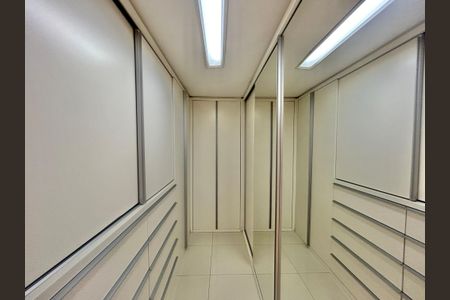 Apartamento para alugar com 140m², 4 quartos e 2 vagasCloset