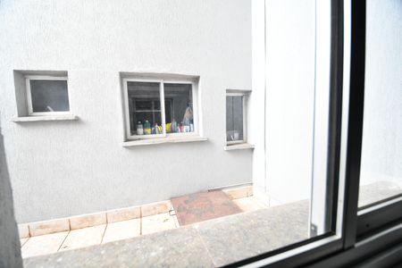 Apartamento para alugar com 67m², 3 quartos e 1 vagaÁrea de Serviço - Vista