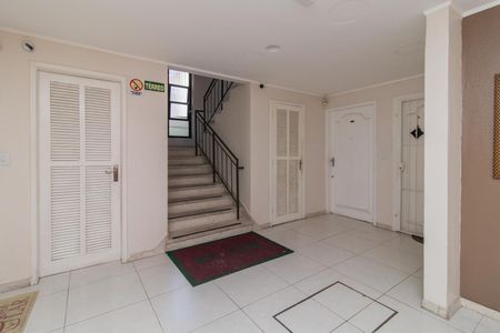 Apartamento para alugar com 73m², 2 quartos e sem vagaHall social