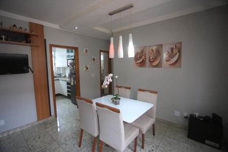 Apartamento à venda com 174m², 4 quartos e 2 vagasSala