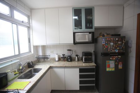 Apartamento à venda com 174m², 4 quartos e 2 vagasCozinha