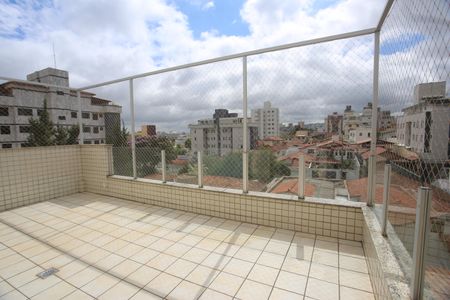 Apartamento à venda com 174m², 4 quartos e 2 vagasVaranda Cobertura