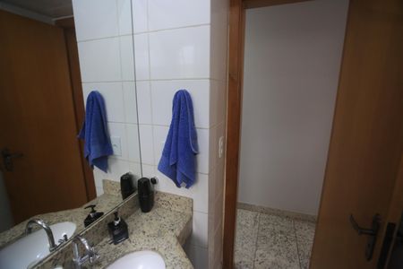 Apartamento à venda com 174m², 4 quartos e 2 vagasBanheiro