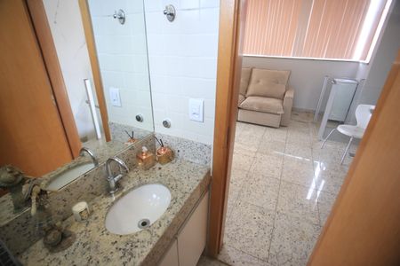 Apartamento à venda com 174m², 4 quartos e 2 vagasLavabo