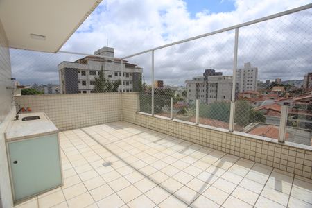 Apartamento à venda com 174m², 4 quartos e 2 vagasVaranda Cobertura
