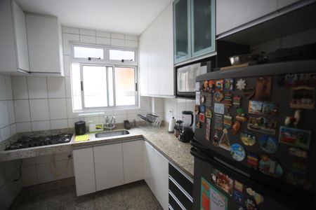Apartamento à venda com 174m², 4 quartos e 2 vagasCozinha