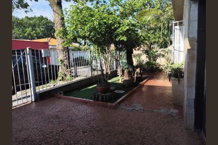 Casa à venda com 250m², 3 quartos e 4 vagas