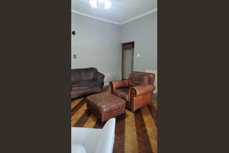 Casa à venda com 250m², 3 quartos e 4 vagas