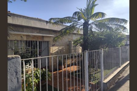 Casa à venda com 250m², 3 quartos e 4 vagas