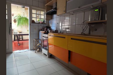 Casa à venda com 250m², 3 quartos e 4 vagas