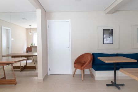 Apartamento para alugar com 37m², 2 quartos e sem vaga Apartamento para alugar com 37m², 2 quartos e sem vagaÁrea comum - Salão de Festas