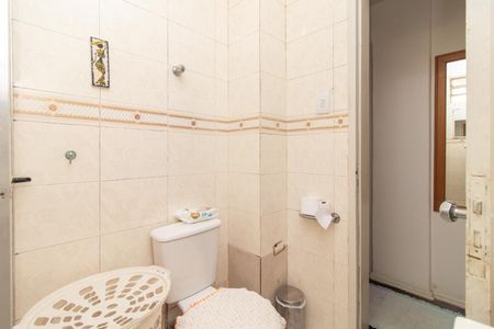 Apartamento à venda com 80m², 2 quartos e sem vagaBanheiro