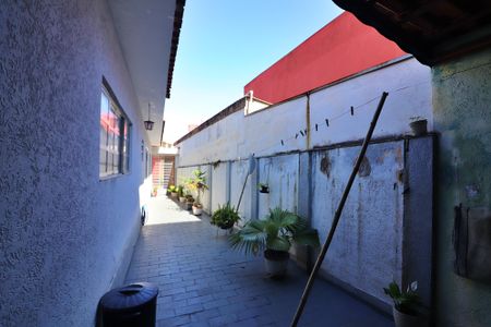 Casa à venda com 110m², 2 quartos e 2 vagasCorredor