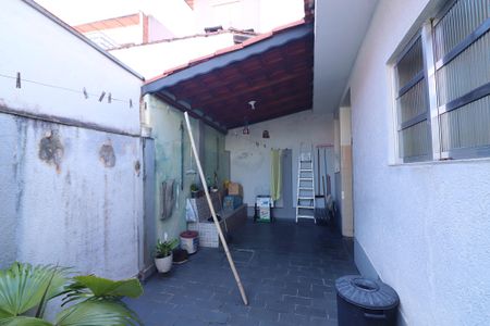 Casa à venda com 110m², 2 quartos e 2 vagasCorredor