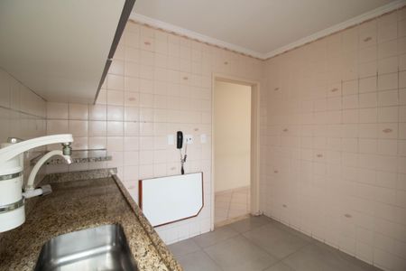 Apartamento para alugar com 54m², 2 quartos e 1 vaga Apartamento para alugar com 54m², 2 quartos e 1 vagaCozinha - Armários