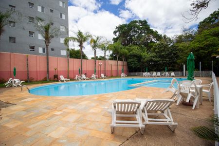 Casa de condomínio para alugar com 160m², 3 quartos e 4 vagasÁrea comum - Piscina