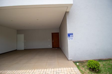 Casa de condomínio para alugar com 160m², 3 quartos e 4 vagasFachada 