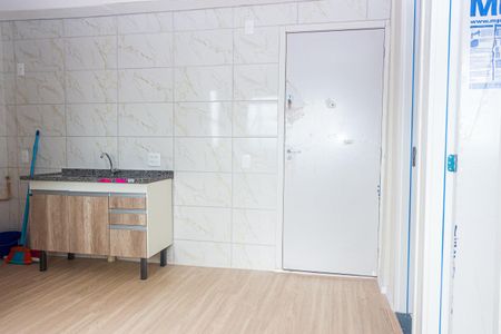 Sala de apartamento para alugar com 2 quartos, 33m² em Veleiros, São Paulo
