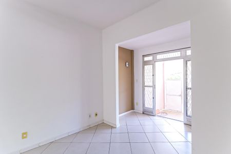 Sala de casa para alugar com 2 quartos, 140m² em Inhaúma, Rio de Janeiro