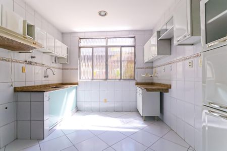 Casa para alugar com 140m², 2 quartos e 2 vagasCozinha
