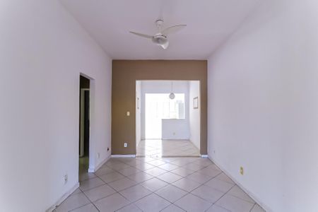 Sala de casa para alugar com 2 quartos, 140m² em Inhaúma, Rio de Janeiro