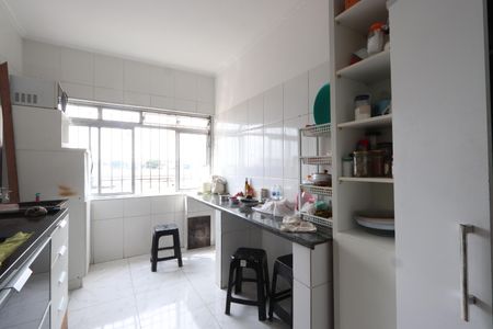 Cozinha de apartamento para alugar com 1 quarto, 75m² em Jardim Planalto, São Paulo