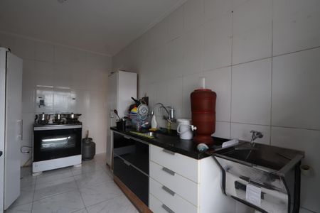 Cozinha de apartamento para alugar com 1 quarto, 75m² em Jardim Planalto, São Paulo