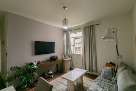 Apartamento à venda com 3 quartos, 67m² em Alípio de Melo, Belo Horizonte