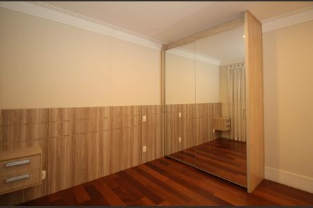 Apartamento para alugar com 300m², 3 quartos e 4 vagas