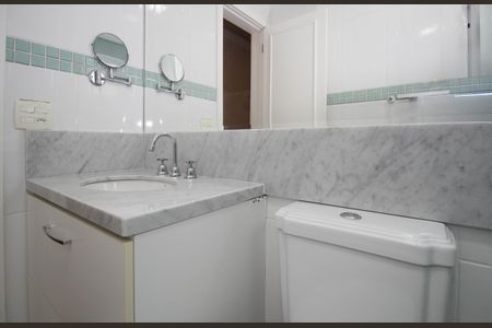 Apartamento para alugar com 300m², 3 quartos e 4 vagas