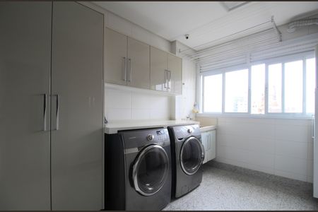 Apartamento para alugar com 300m², 3 quartos e 4 vagas