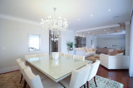 Apartamento para alugar com 300m², 3 quartos e 4 vagas