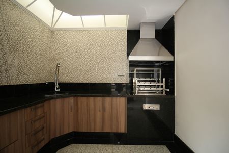 Apartamento para alugar com 300m², 3 quartos e 4 vagas