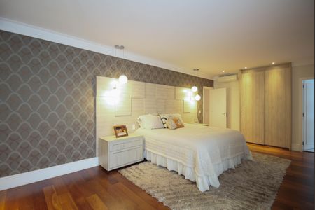 Apartamento para alugar com 300m², 3 quartos e 4 vagas