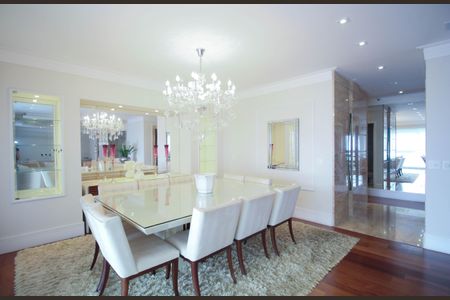 Apartamento para alugar com 300m², 3 quartos e 4 vagas