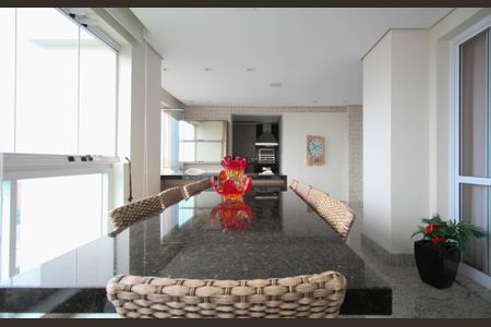 Apartamento para alugar com 300m², 3 quartos e 4 vagas