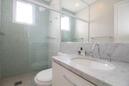 Apartamento para alugar com 300m², 3 quartos e 4 vagas