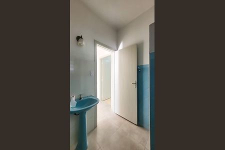 Casa para alugar com 100m², 2 quartos e 4 vagasBanheiro Social