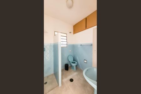 Casa para alugar com 100m², 2 quartos e 4 vagasBanheiro Social